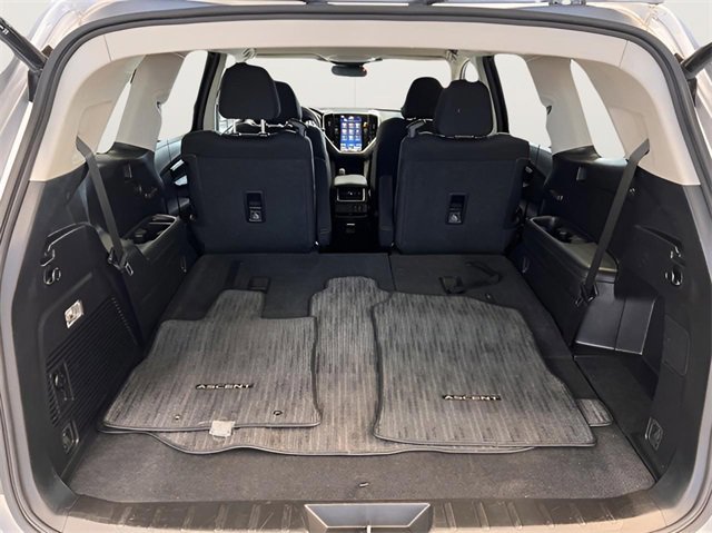 Used 2024 Subaru Ascent Premium w/ Convenience Package image 7