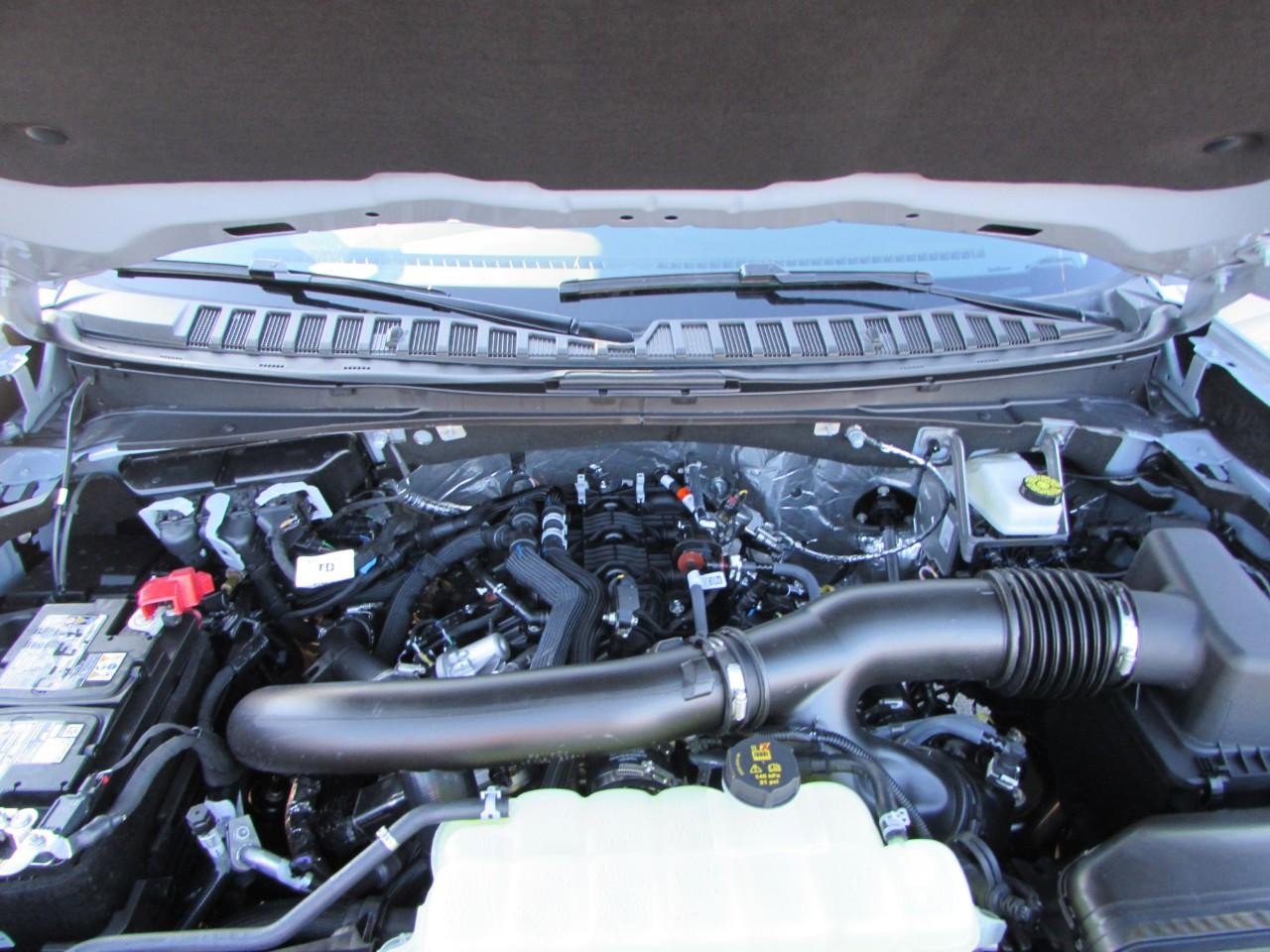 New 2026 Ford Expedition Platinum image 9