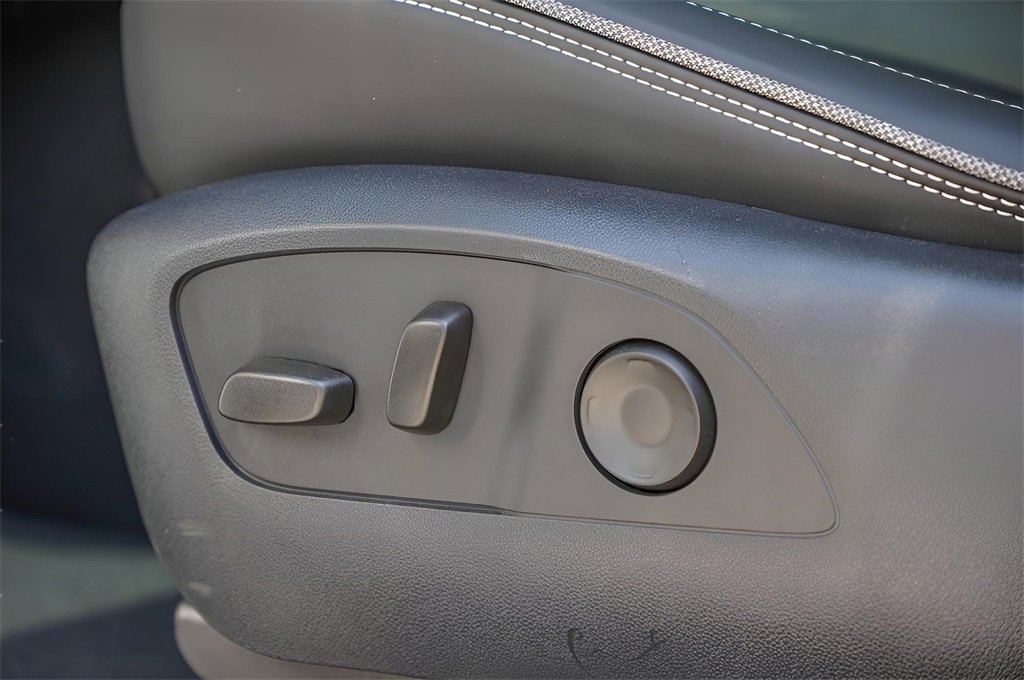 New 2025 GMC Sierra EV Denali image 14