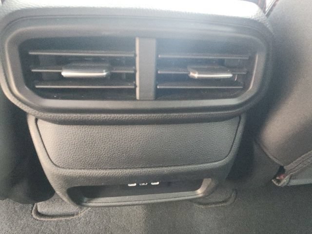 Used 2025 Honda Pilot Sport image 19