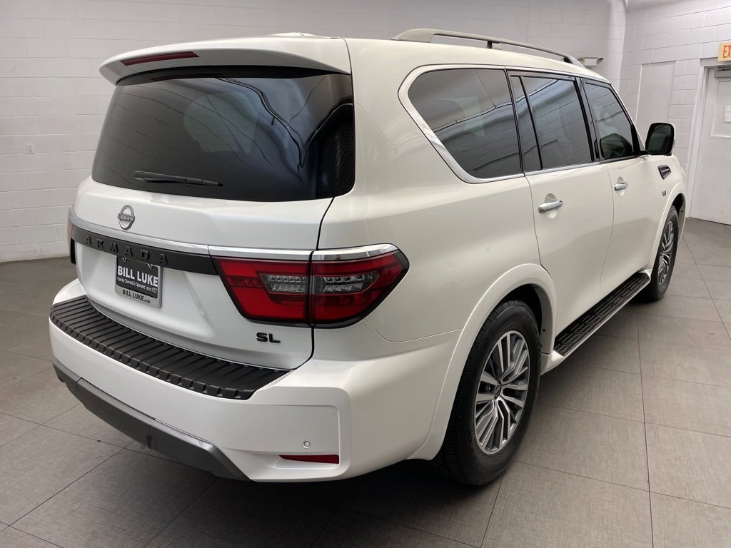 Used 2022 Nissan Armada SL w/ Captain's Chairs Package image 5