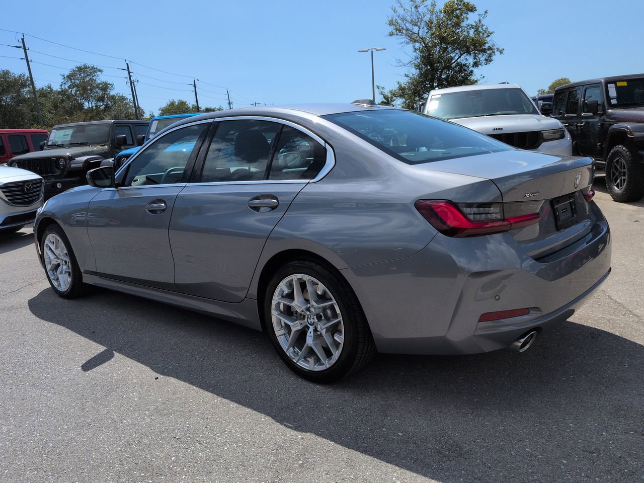 Used 2026 BMW 330i xDrive Sedan AWD/4WD image 7
