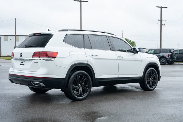 Certified 2022 Volkswagen Atlas SE w/ Black Wheel Package AWD/4WD image 6