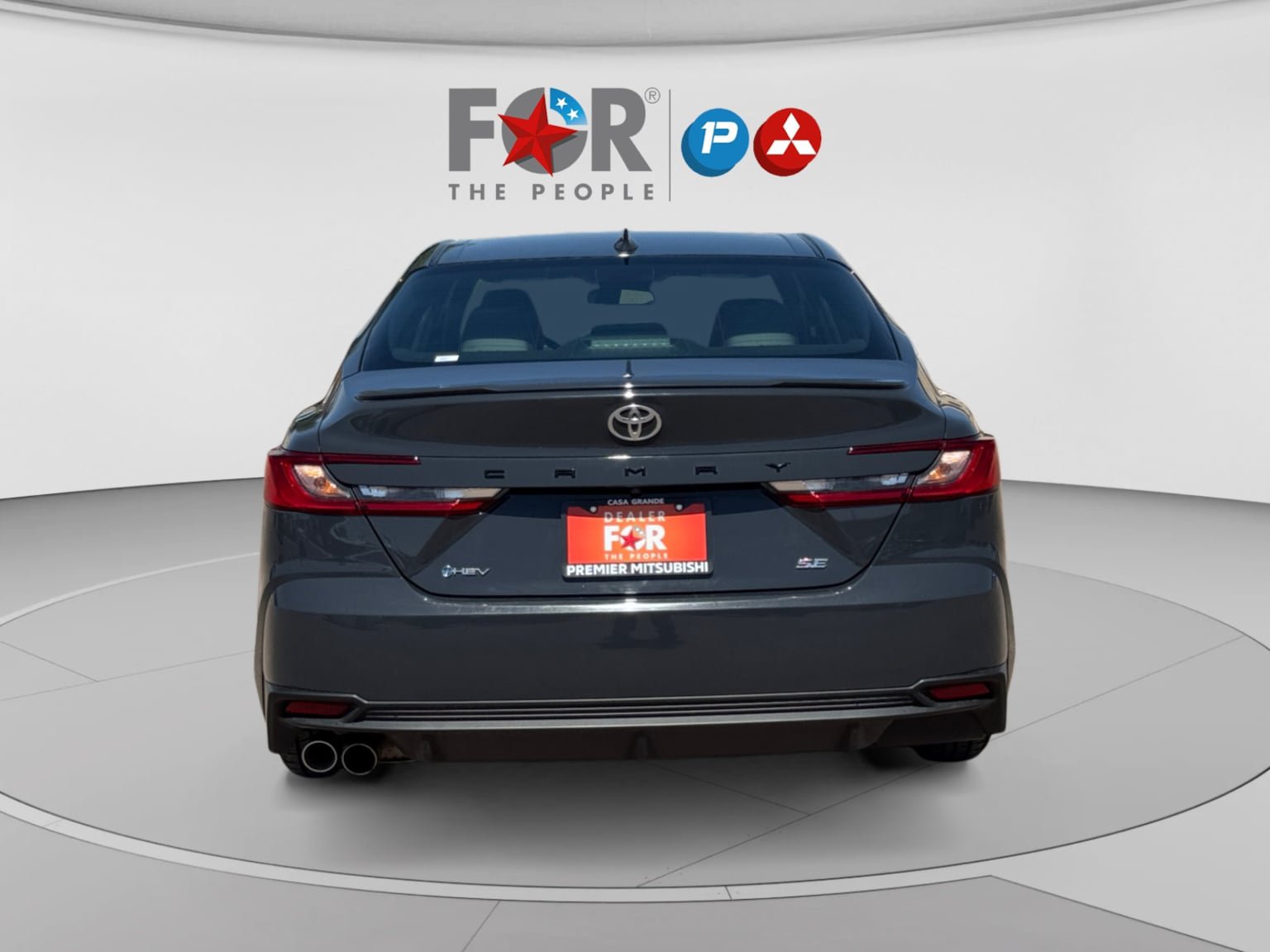 Used 2025 Toyota Camry SE FWD image 4
