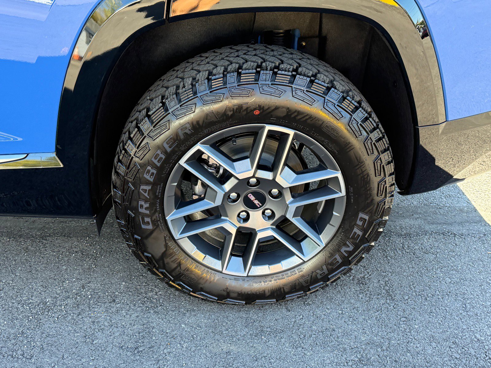 New 2026 GMC Terrain AT4 AWD/4WD image 10