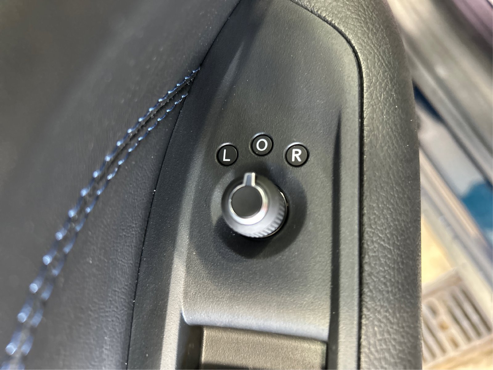 New 2026 Jeep Compass Latitude AWD/4WD image 31