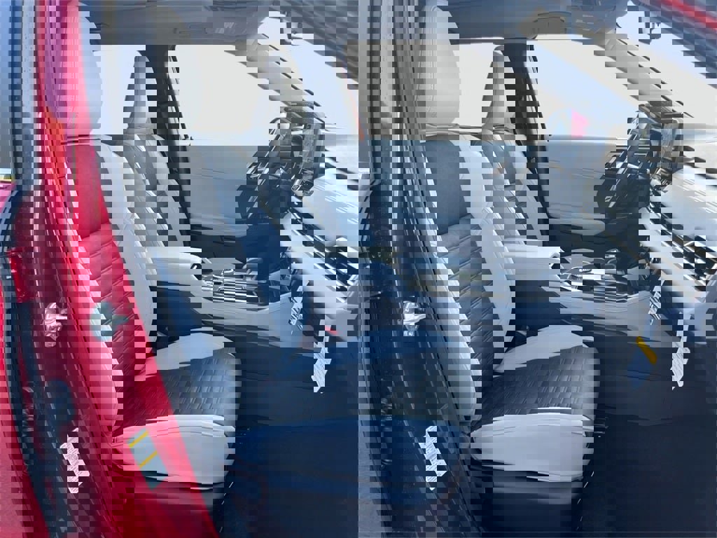 New 2025 Mitsubishi Outlander SE image 34