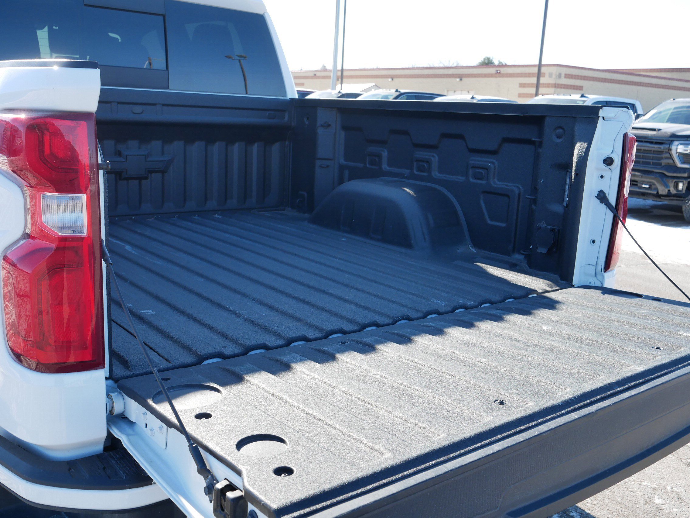 Used 2023 Chevrolet Silverado 1500 RST w/ Redline Edition image 18