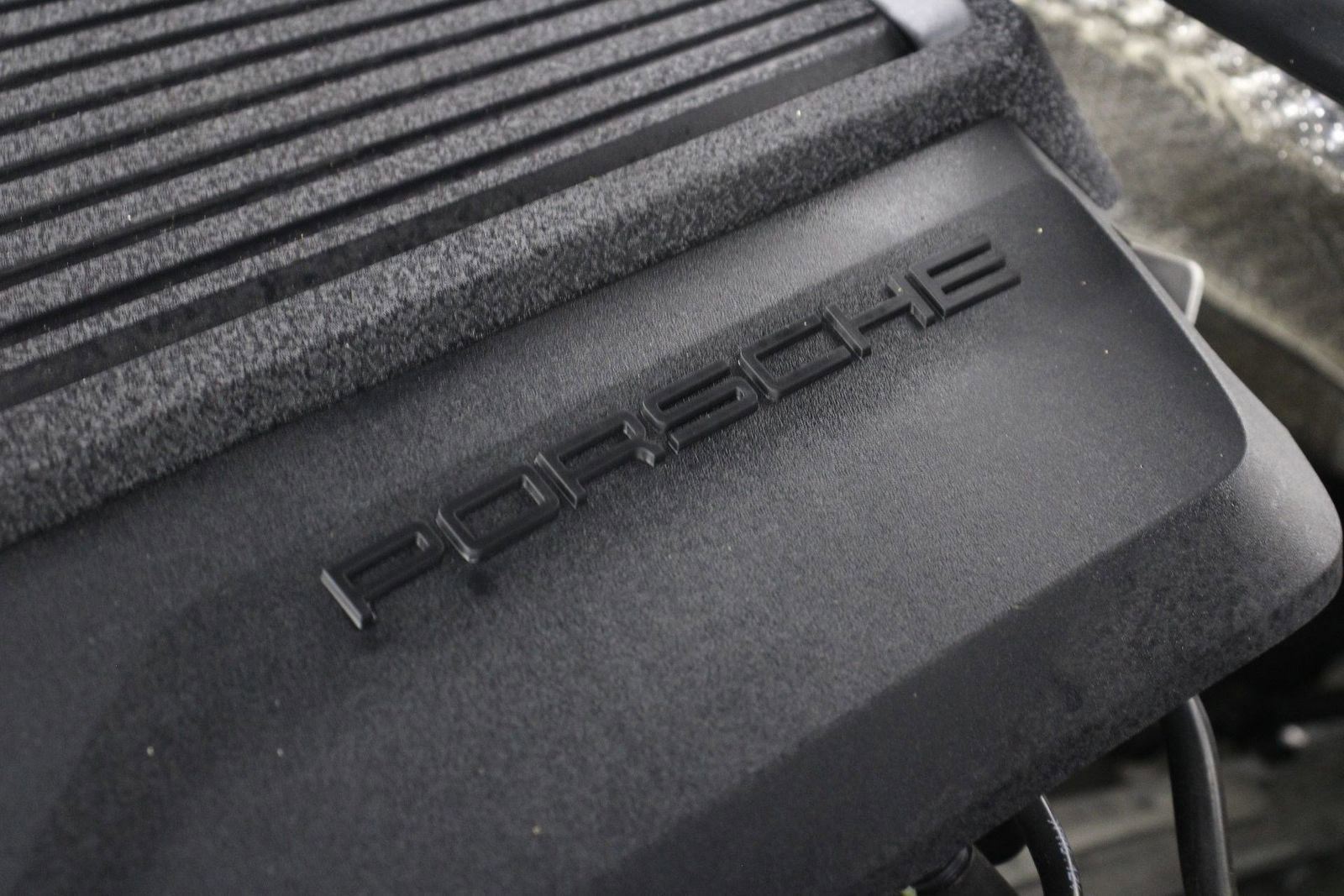 Certified 2023 Porsche Macan image 27