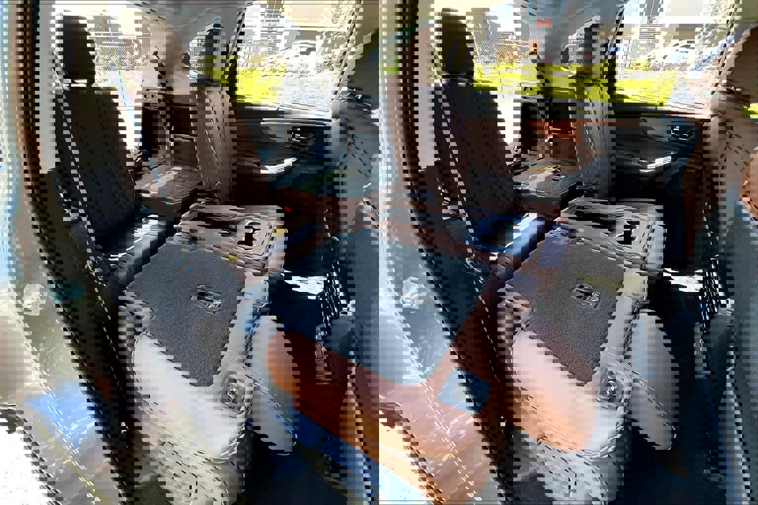 Used 2024 Acura MDX SH-AWD w/ Technology Package image 21