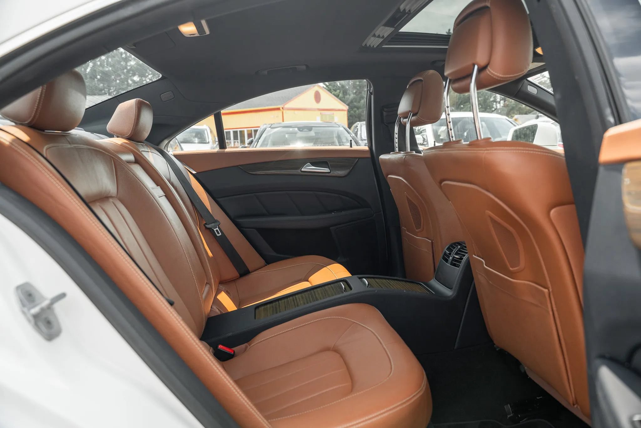 Used 2015 Mercedes-Benz CLS 400 4MATIC w/ Premium 1 Package image 9