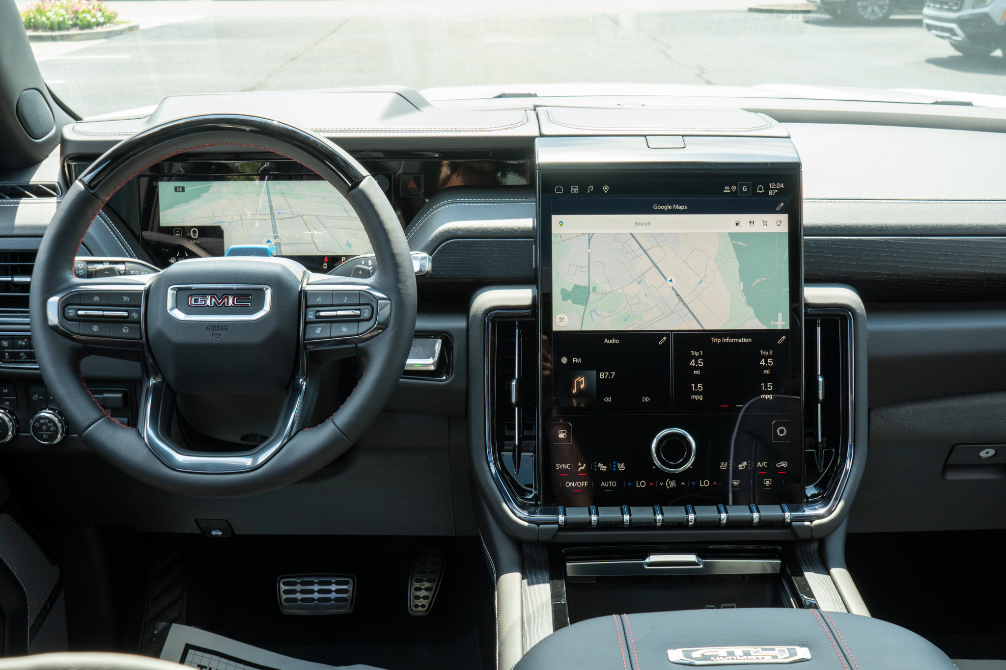 New 2026 GMC Yukon AT4 Ultimate AWD/4WD image 14