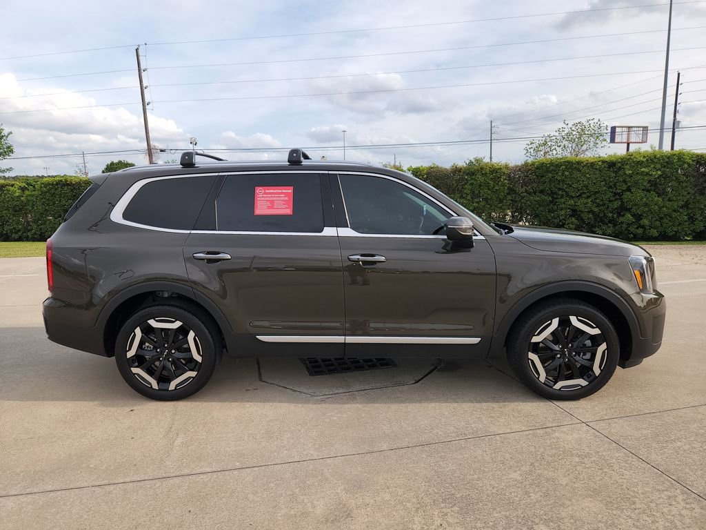 Used 2024 Kia Telluride S image 4