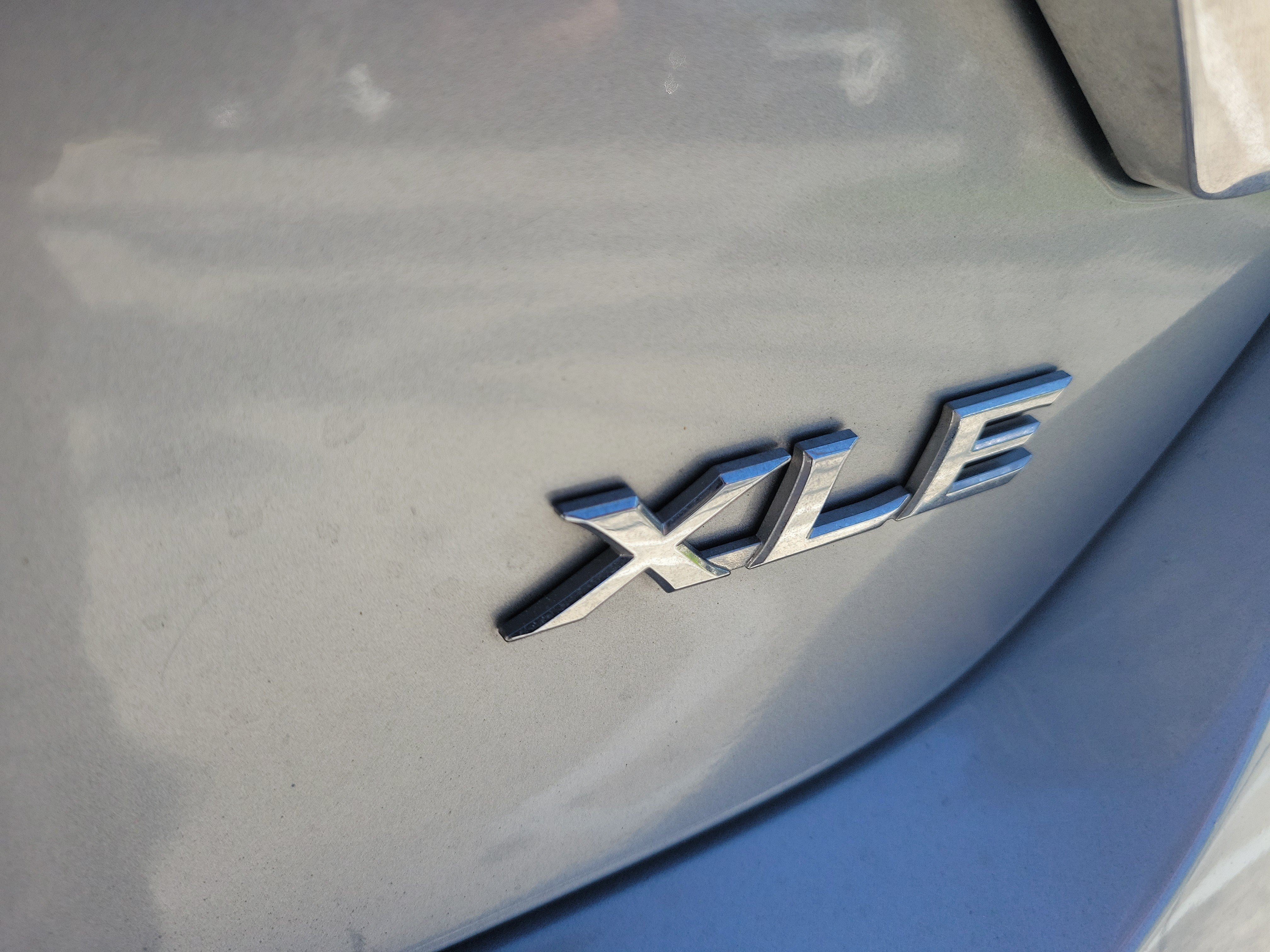 Used 2015 Toyota Camry XLE FWD image 9