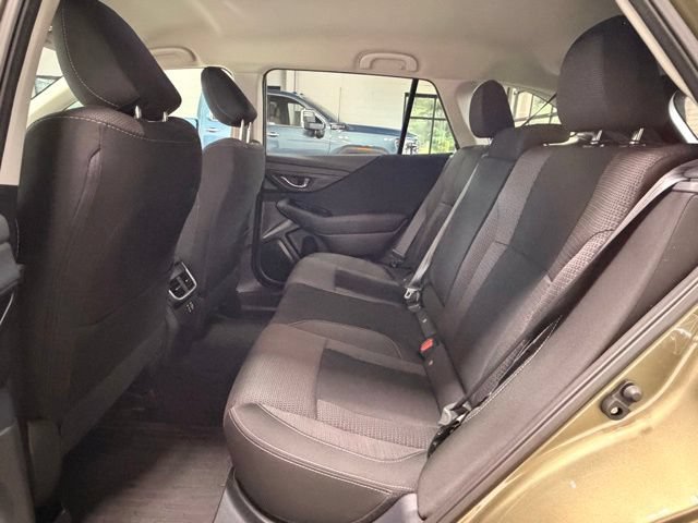 Used 2025 Subaru Outback Premium AWD/4WD image 14