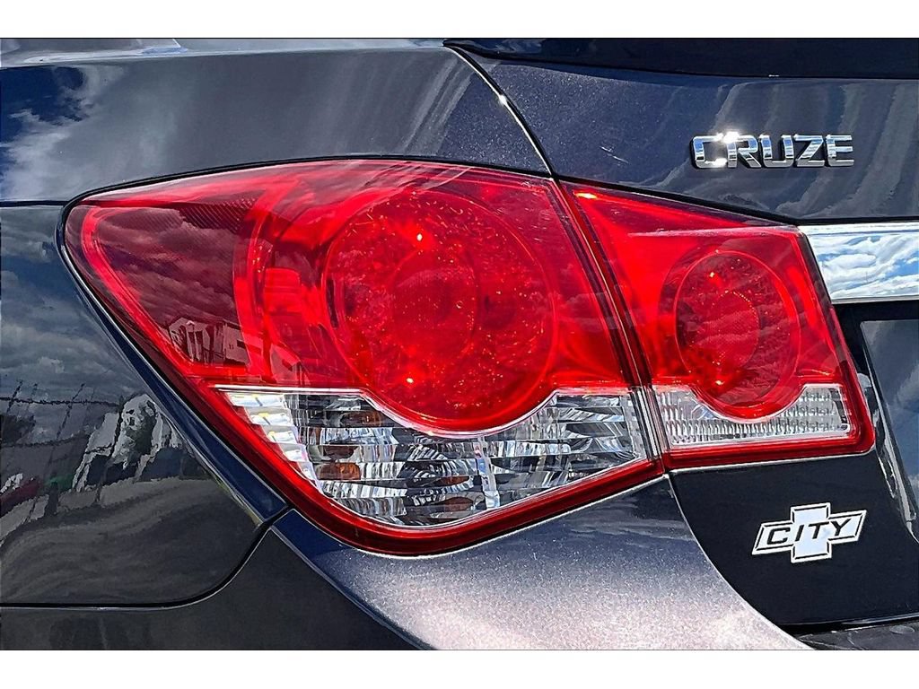 Used 2014 Chevrolet Cruze LTZ w/ RS Package FWD image 31