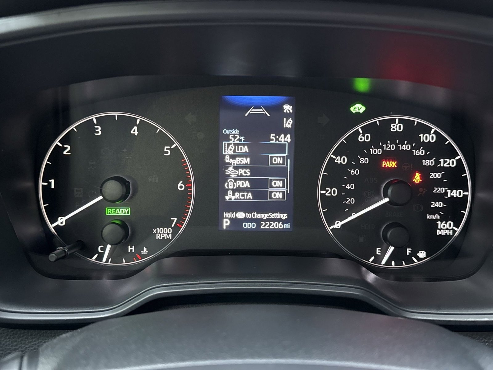 Used 2025 Toyota Corolla LE w/ Convenience Package image 13