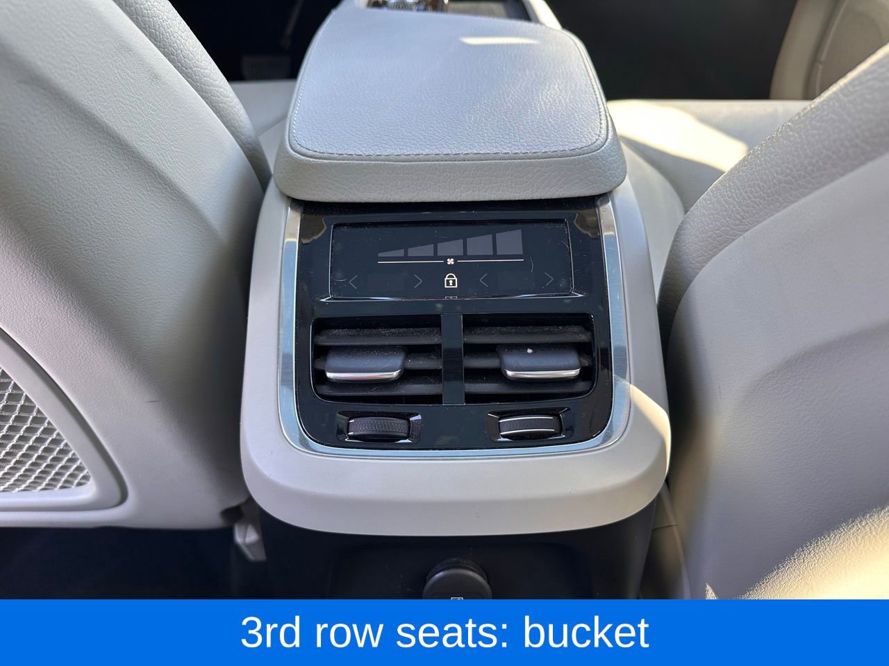 Used 2022 Volvo XC90 T8 Inscription Expression image 21