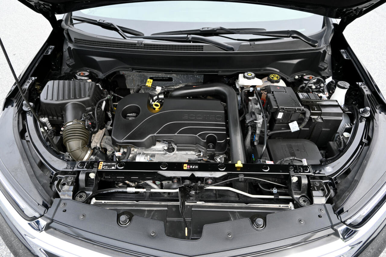 Used 2024 Chevrolet Equinox LT image 42