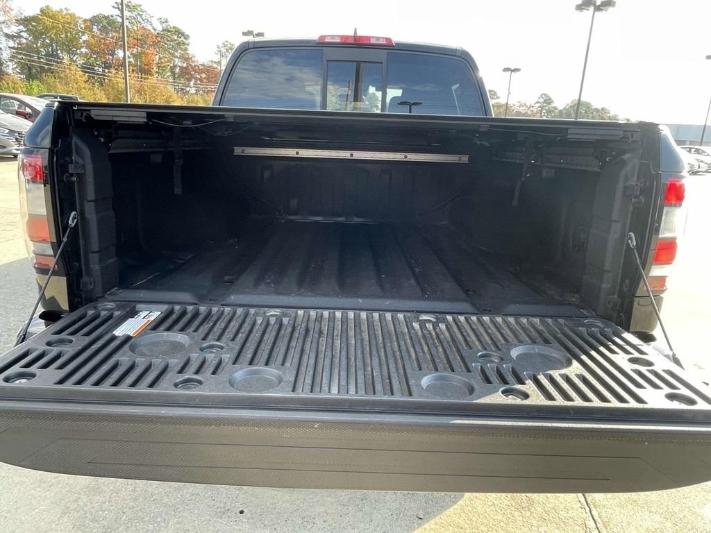 Used 2022 Nissan Frontier Pro-X image 10