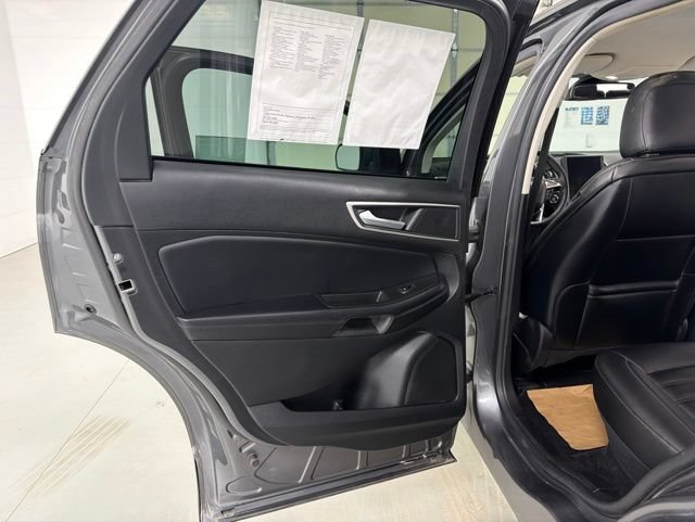 Used 2023 Ford Edge SEL AWD/4WD image 19