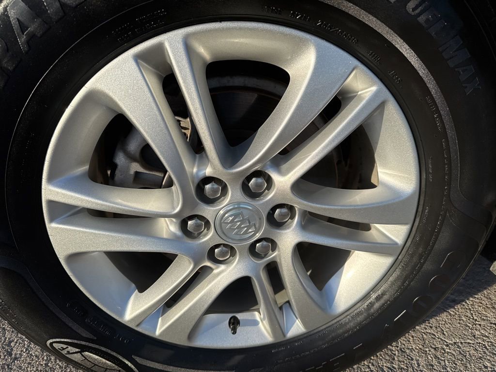 Used 2021 Buick Enclave Essence image 22