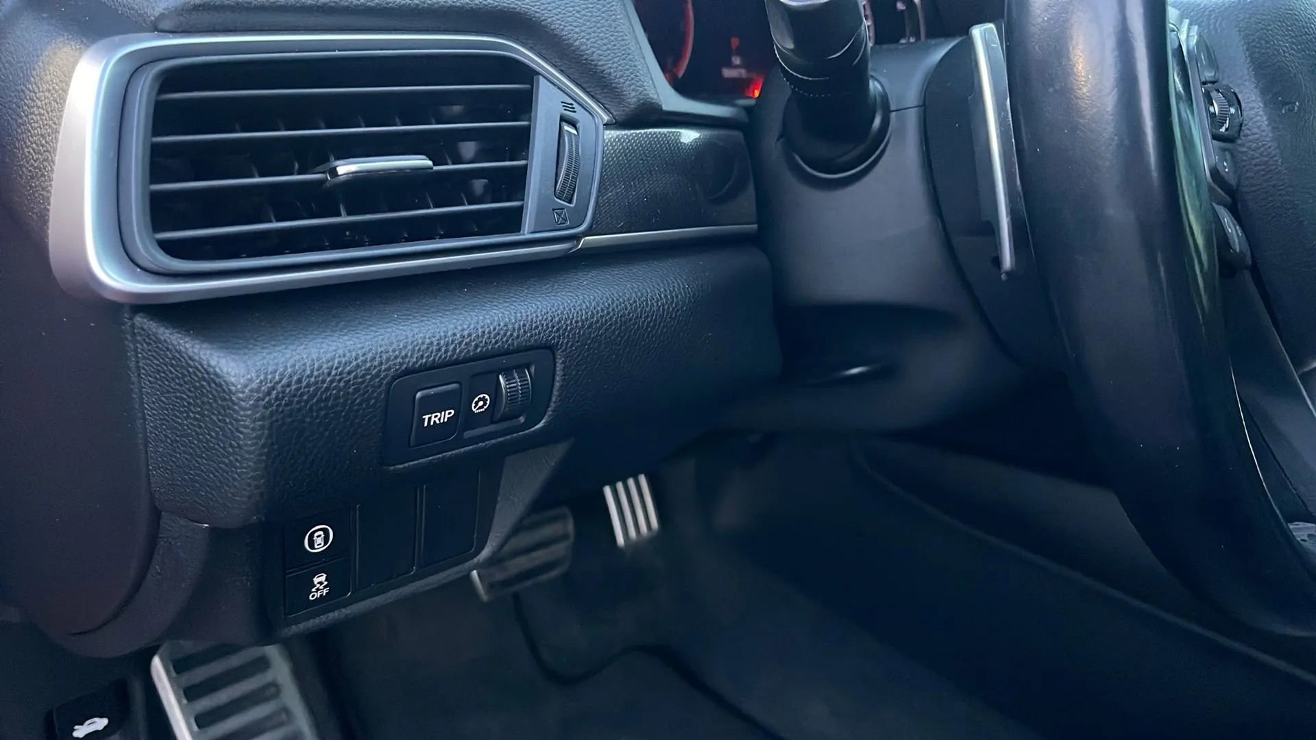 Used 2020 Honda Accord Sport image 13