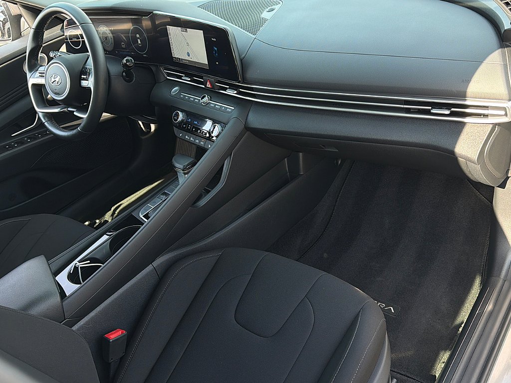 Certified 2023 Hyundai Elantra SEL w/ Convenience Package image 24