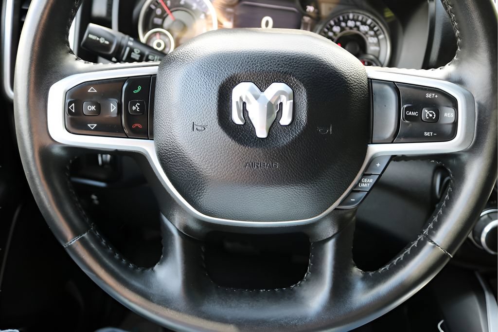 Used 2022 RAM 1500 Big Horn w/ Night Edition AWD/4WD image 22