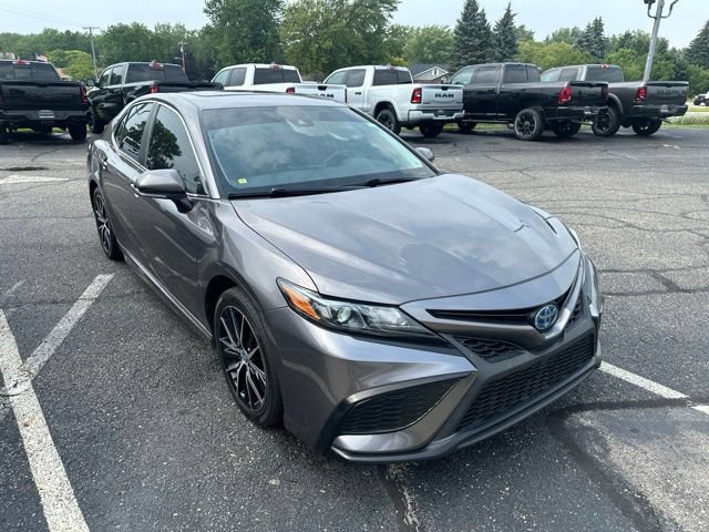 Used 2022 Toyota Camry SE FWD video 1