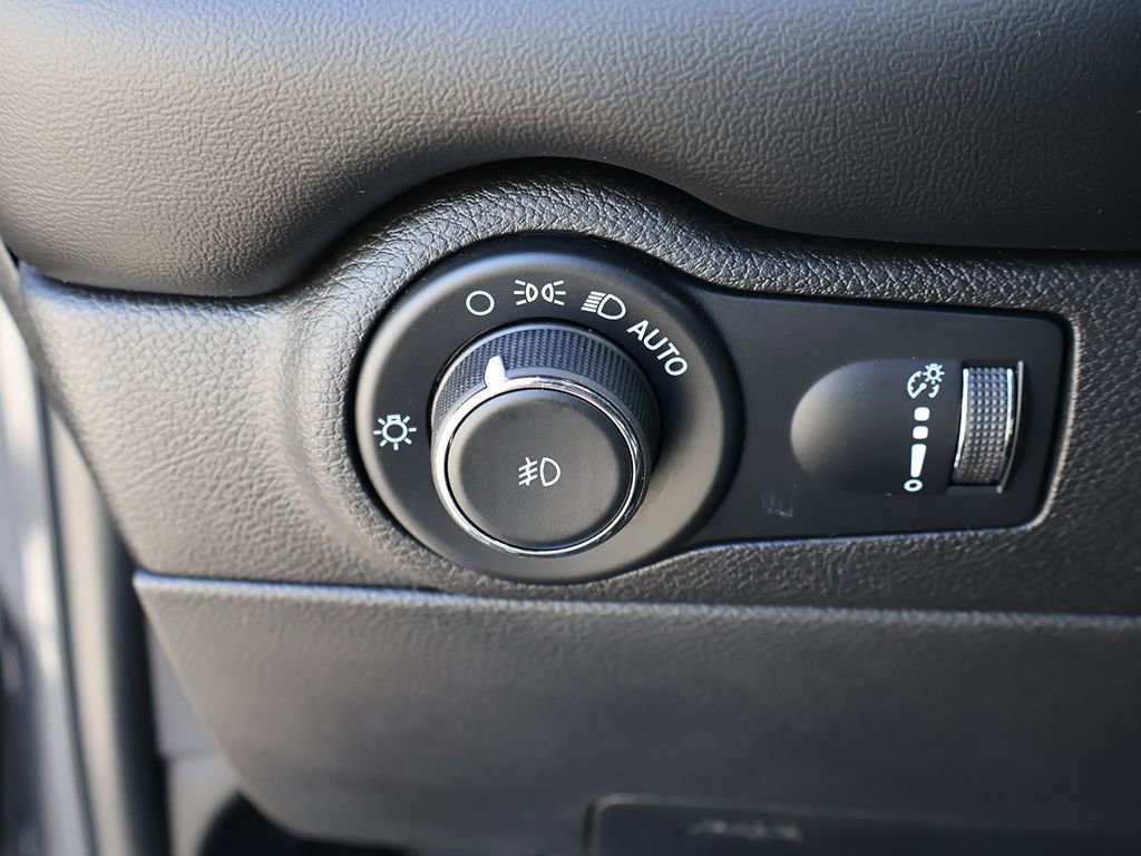 Used 2023 Dodge Durango R/T RWD image 43