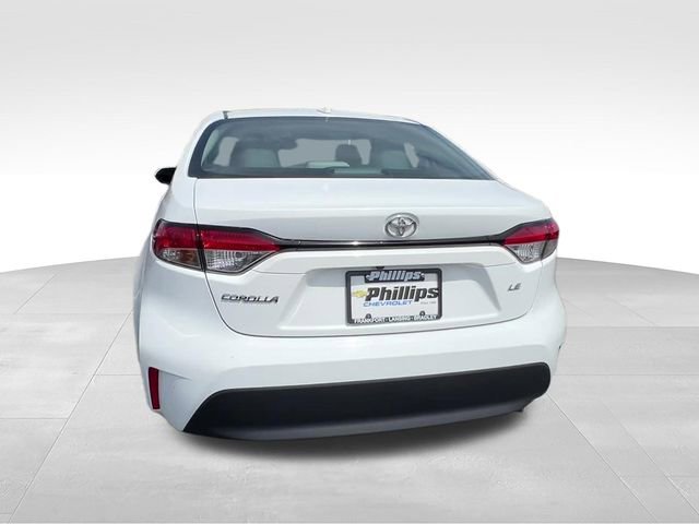 Used 2024 Toyota Corolla LE FWD image 5