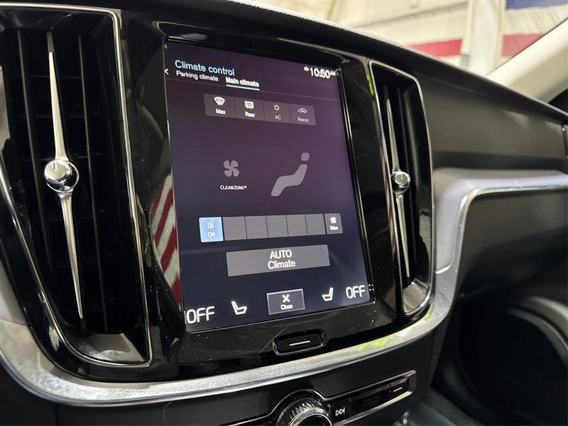 Used 2019 Volvo S60 T6 Momentum w/ Premium Package image 26