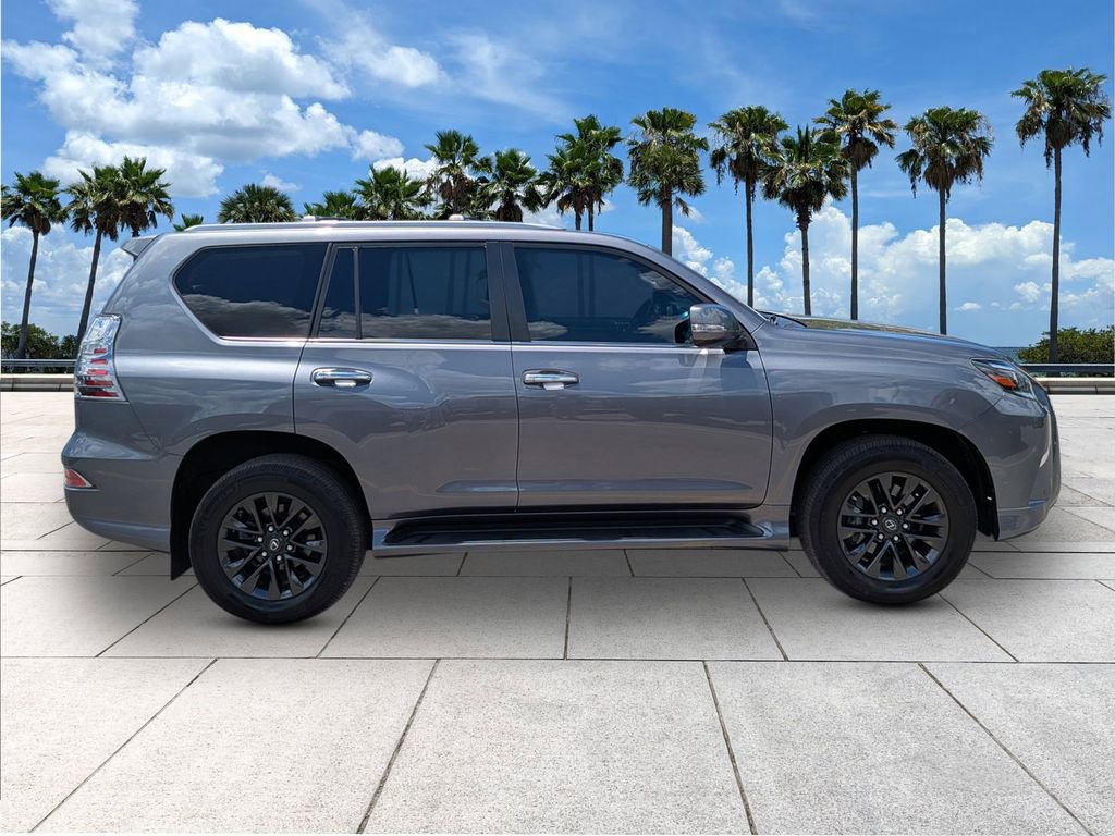 Used 2023 Lexus GX 460 Premium w/ Premium Package AWD/4WD image 7