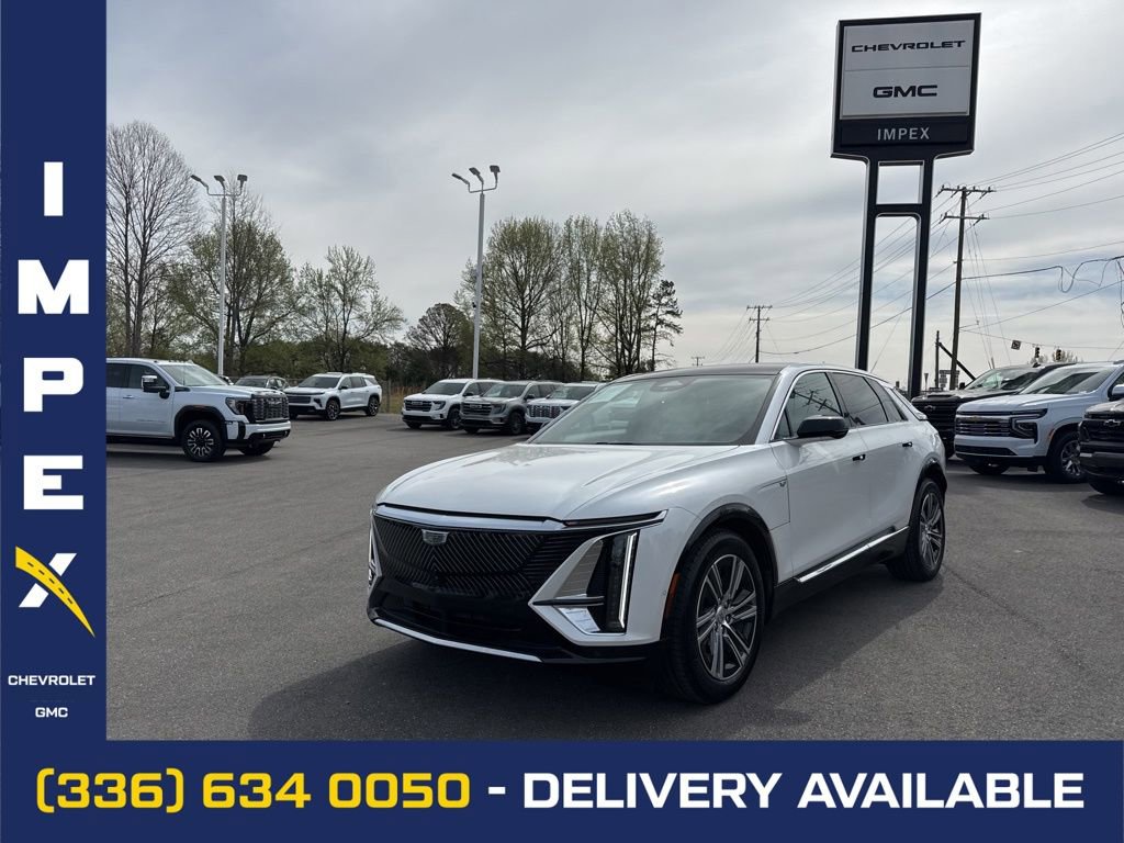 Used 2024 Cadillac Lyriq Luxury w/ LPO, Floor Liner Package image 1