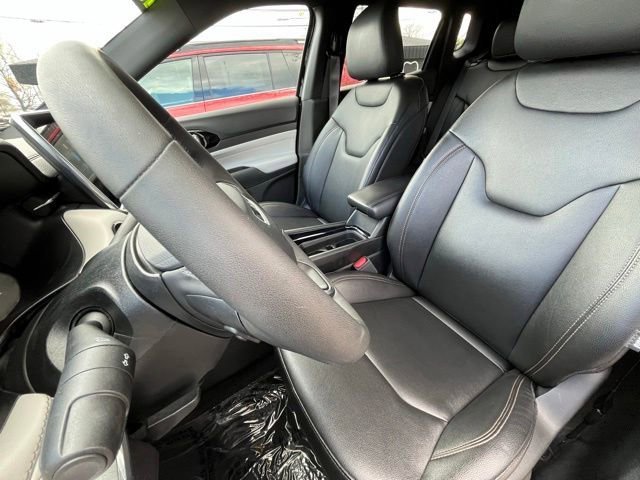 Used 2024 Jeep Compass Limited AWD/4WD image 17