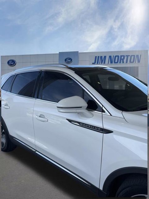Used 2022 Lincoln Nautilus Reserve FWD image 30