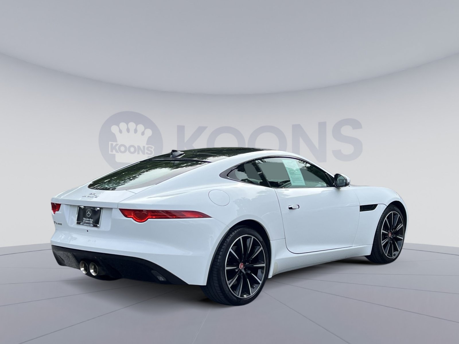 Used 2016 Jaguar F-TYPE Coupe RWD image 11