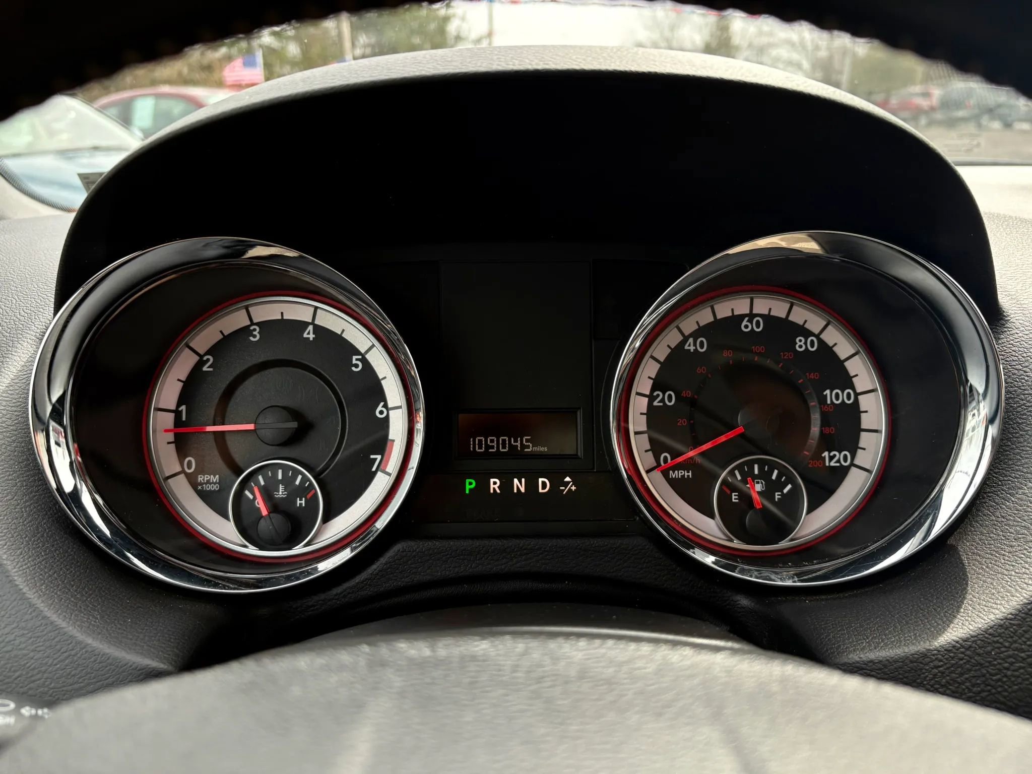 Used 2018 Dodge Grand Caravan SXT w/ Blacktop Package FWD image 35