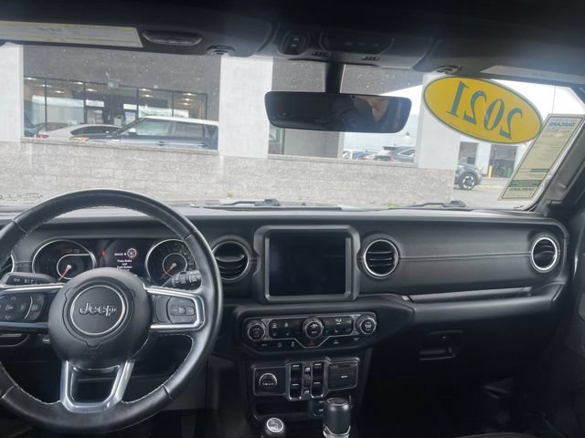 Used 2021 Jeep Wrangler Unlimited Sahara AWD/4WD image 16