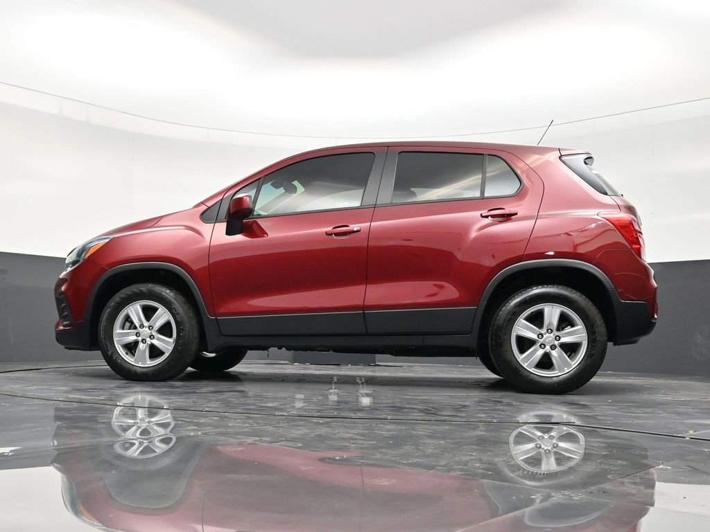 Used 2022 Chevrolet Trax LS AWD/4WD image 22
