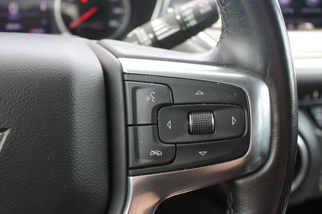 Used 2020 Chevrolet Blazer LT image 36