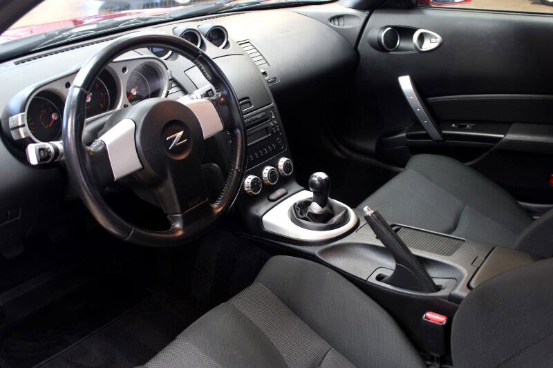 Used 2006 Nissan 350Z Base w/ (N93) Cargo Convenience Pkg image 36