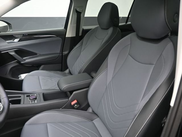 New 2026 Volkswagen Tiguan SE image 19