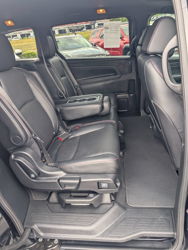 Used 2023 Honda Odyssey Sport image 17