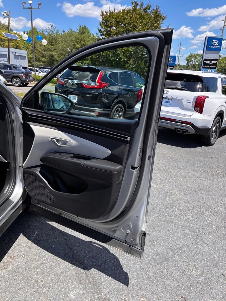 Used 2023 Hyundai Tucson SEL w/ Convenience Package AWD/4WD image 45