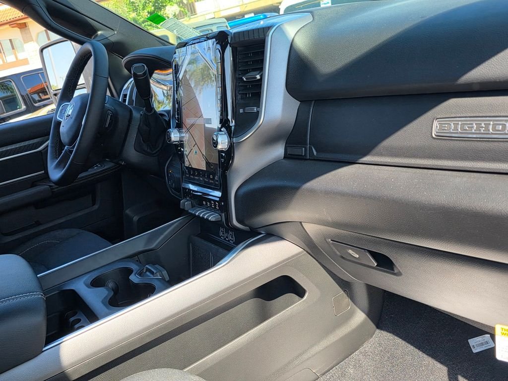 New 2026 RAM 2500 Big Horn AWD/4WD image 13
