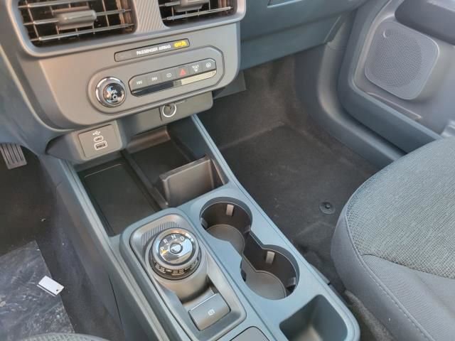 New 2025 Ford Maverick XL w/ Equipment Group 101A image 35