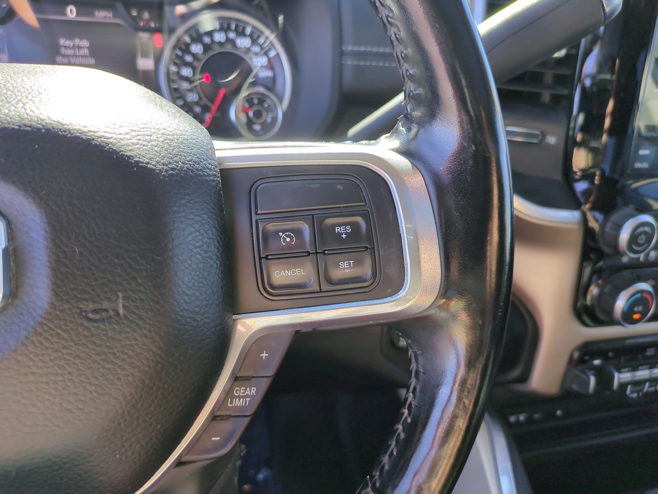 Used 2019 RAM 3500 Laramie AWD/4WD image 19