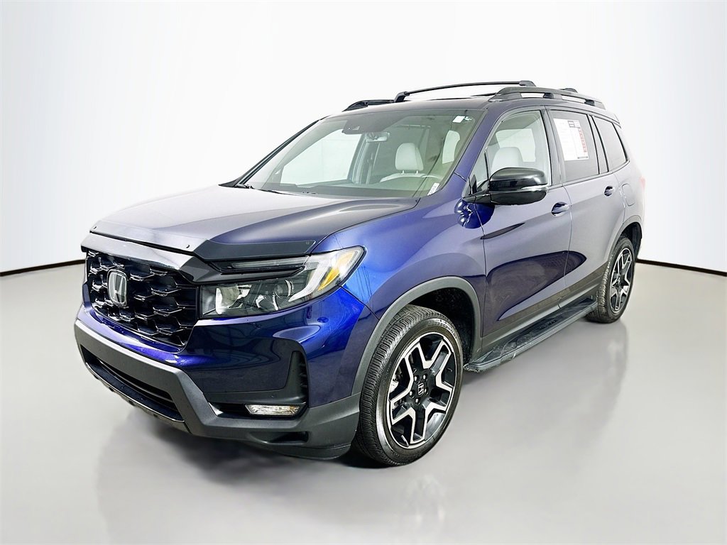 Used 2023 Honda Passport Elite image 3